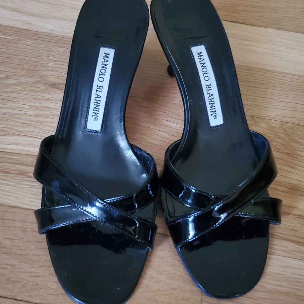 Manolo Blahnik Glossy Black Heels